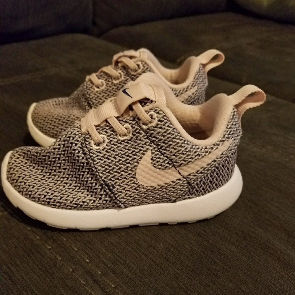 Toddler Girl Nike's